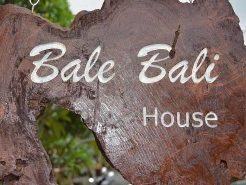 Апартаменти Bale Bali House Убуд Екстер'єр фото
