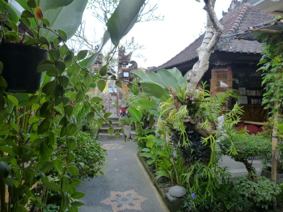 Апартаменти Bale Bali House Убуд Екстер'єр фото